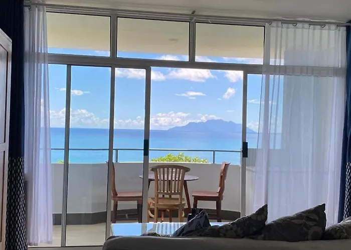 Studios- Beauvallon Mahe Island, Seychelles Apartment