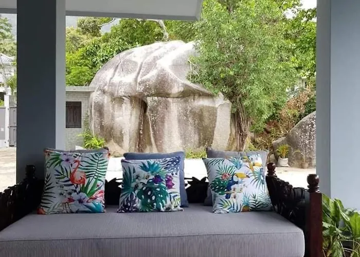 Studios- Beauvallon Mahe Island, Seychelles Apartment